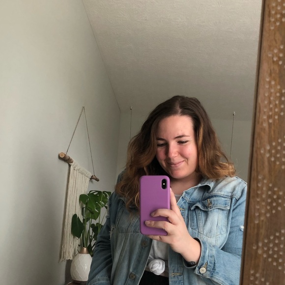 Meet your Posher, Jess - Picture 1 of 1